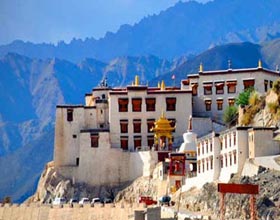 Holiday packages to Ladakh